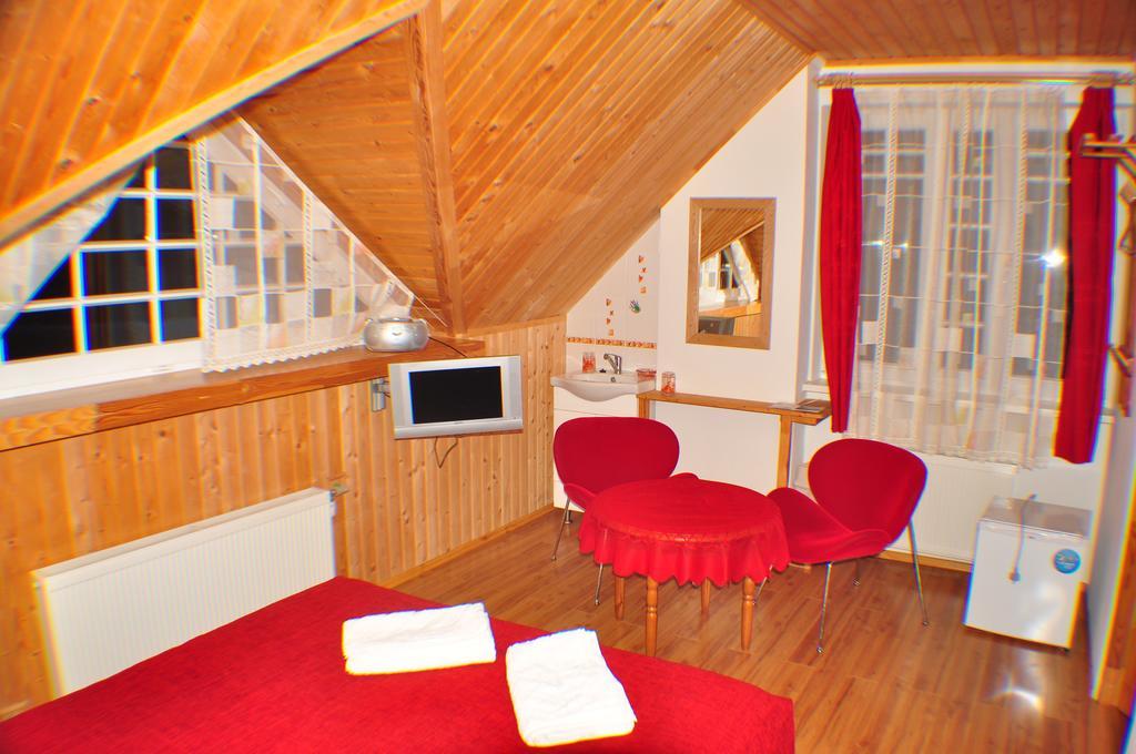 Guesthouse Leiputrija Ādaži エクステリア 写真