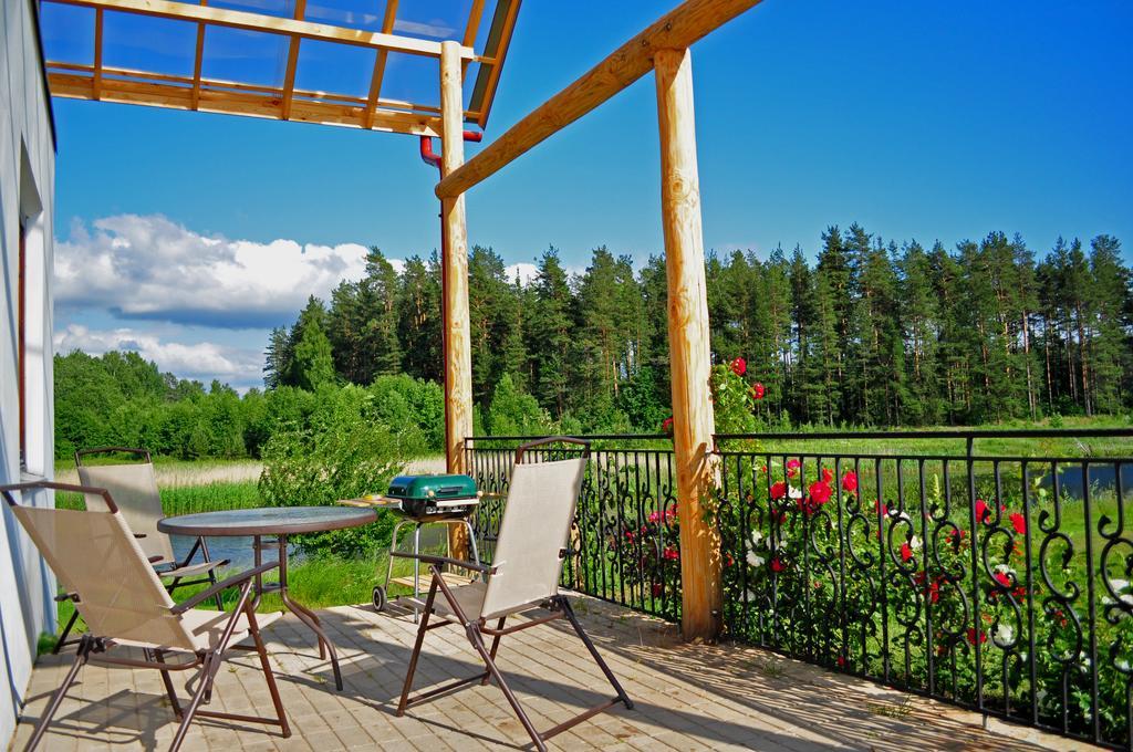Guesthouse Leiputrija Ādaži エクステリア 写真