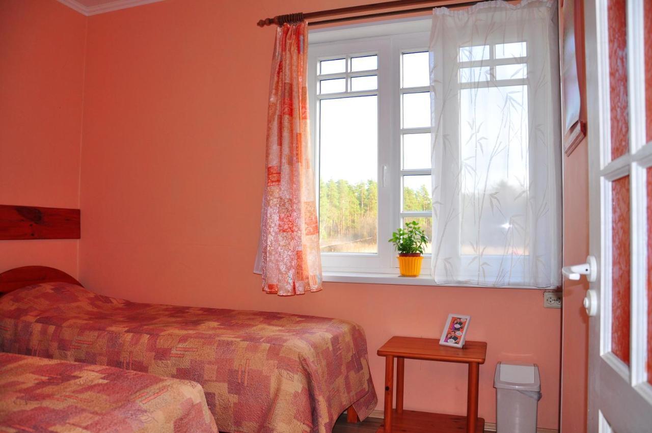 Guesthouse Leiputrija Ādaži エクステリア 写真