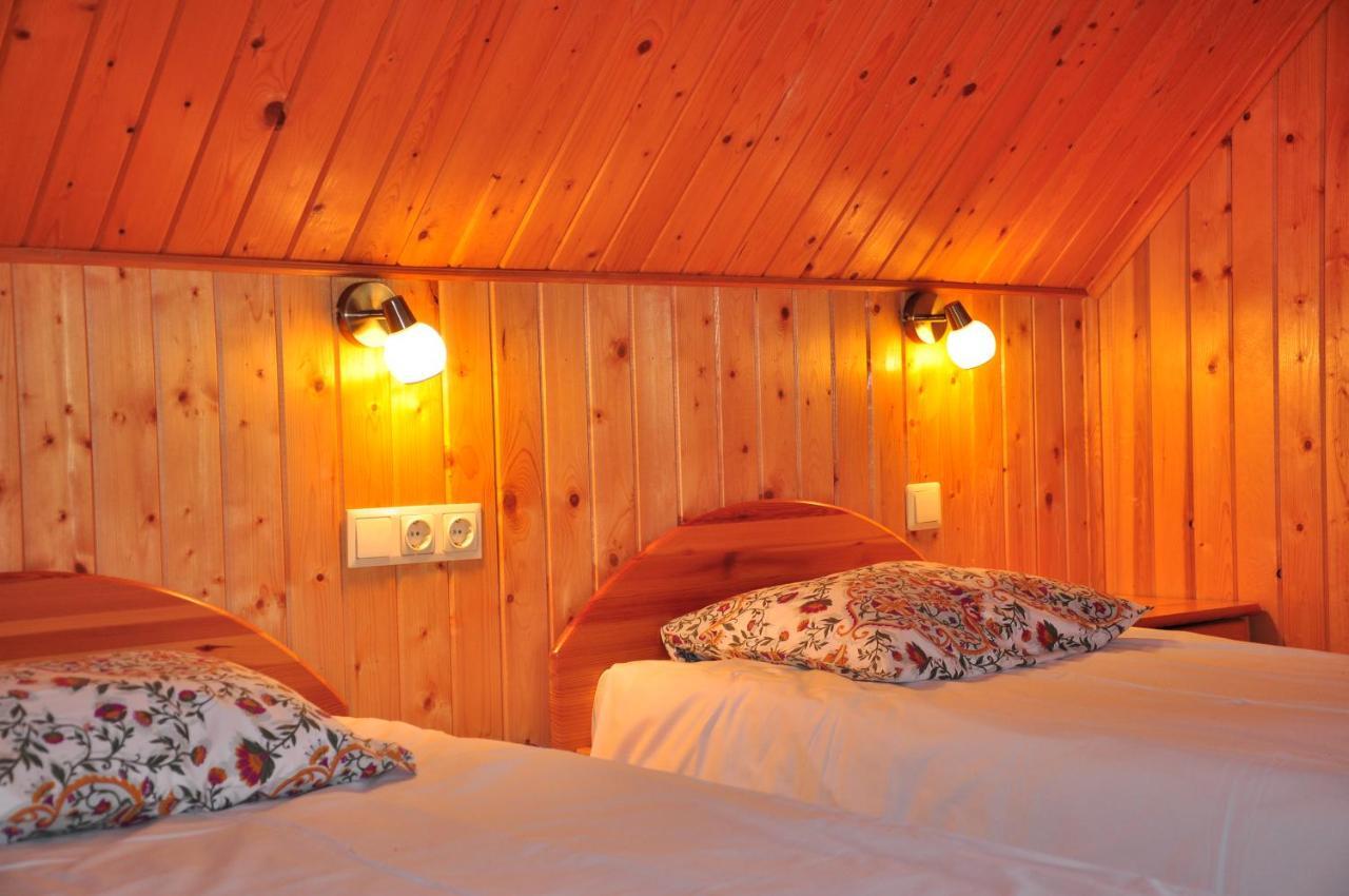Guesthouse Leiputrija Ādaži エクステリア 写真